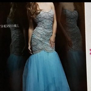 Brand new Sherri Hill dress size 6